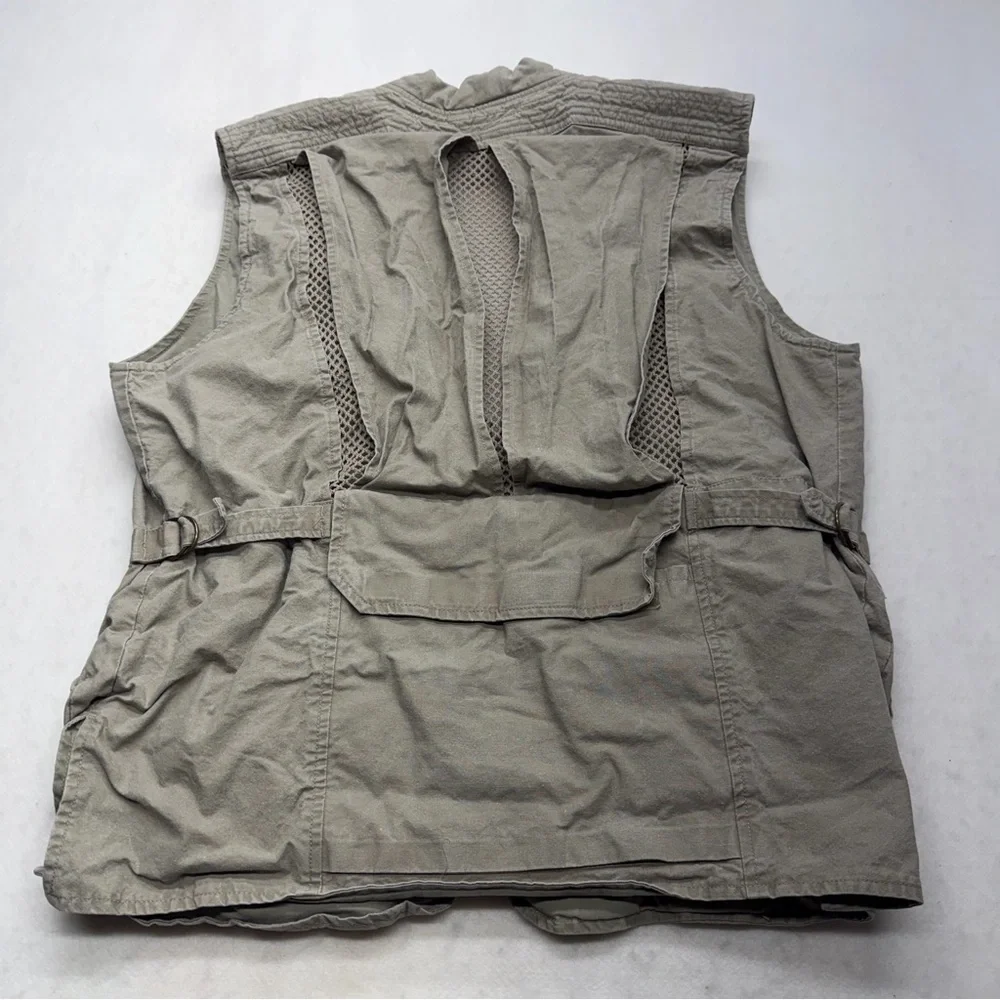 Vintage Banana Republic Vest Fishing Safari Photography Lots of Pockets Size L